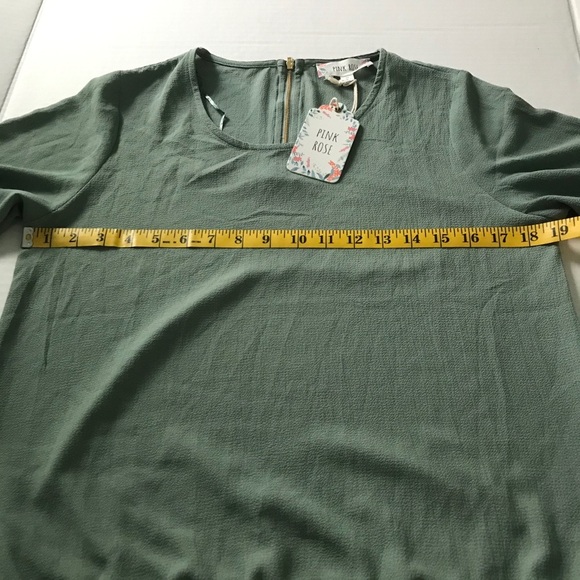 Pink Rose Smoky Sage top size medium - Picture 4 of 7